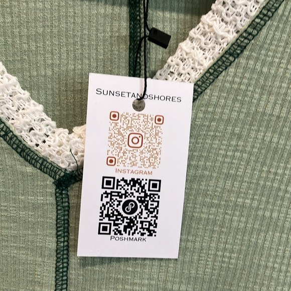 Crochet Detail Exposed Seam Oversized Top Pullover V Neck drop shoulder NWT - Picture 5 of 7